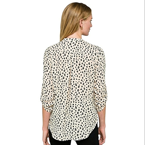 NWT Lush Leopard Print Blouse Button Up V-neck Long Sleeve Black Cream Size 2X - Picture 8 of 13